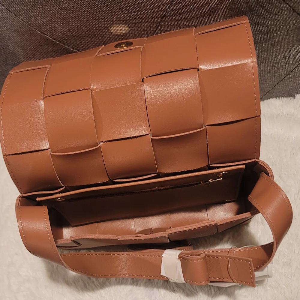 Elegant Woven Crossbody Bag, Mauve - Picture 4 of 4